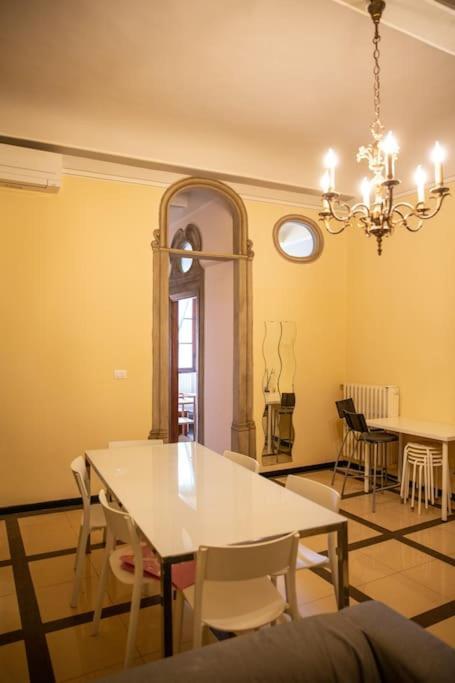 פירנצה Nice Apartment Near The Basilica Of San Lorenzo מראה חיצוני תמונה